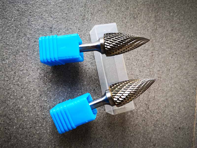 Pointed tree G shape carbide grinding burr